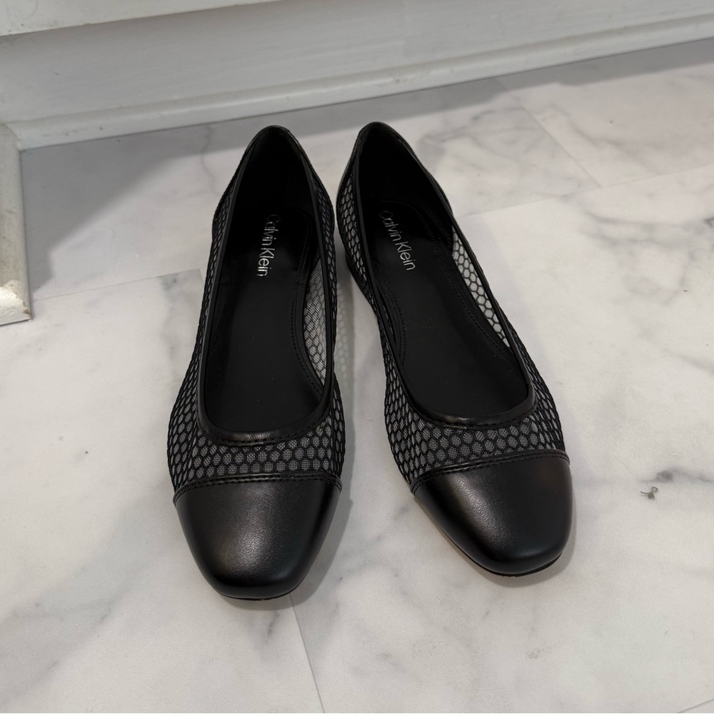 Calvin Klein Black Leather Flats Elegant Design